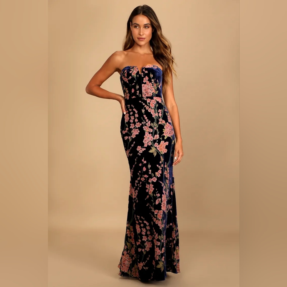 Lulu's Bloom In Mind Navy Blue Floral Print Velvet Strapless Maxi Dress